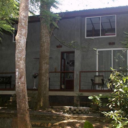 Вилла Executive Residency Retreat Хиккадува Экстерьер фото