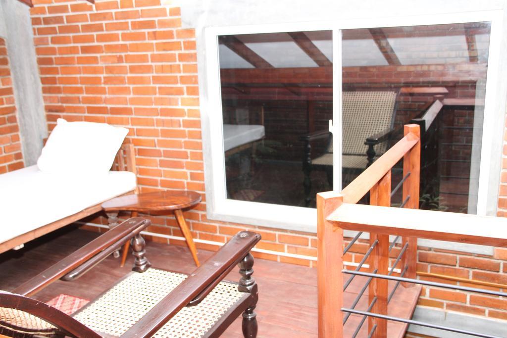 Вилла Executive Residency Retreat Хиккадува Экстерьер фото