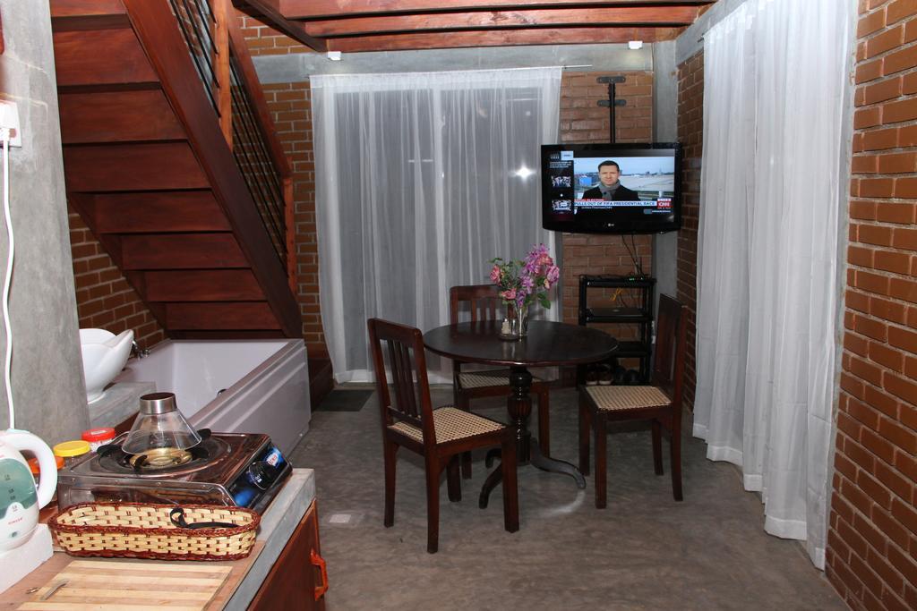 Вилла Executive Residency Retreat Хиккадува Экстерьер фото